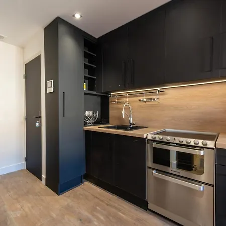 1-br With Air Conditioning Near La Croisette *