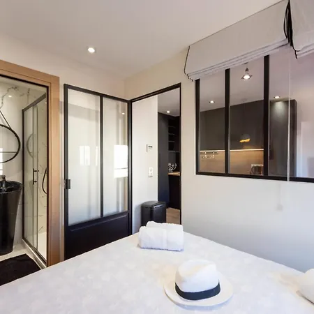 1-br With Air Conditioning Near La Croisette *